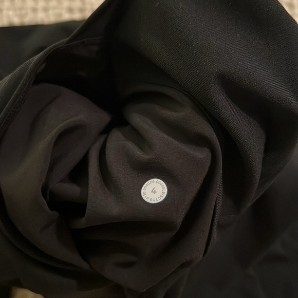 NWOT Lululemon Essential High-Rise Trouser - Picture 4 of 4